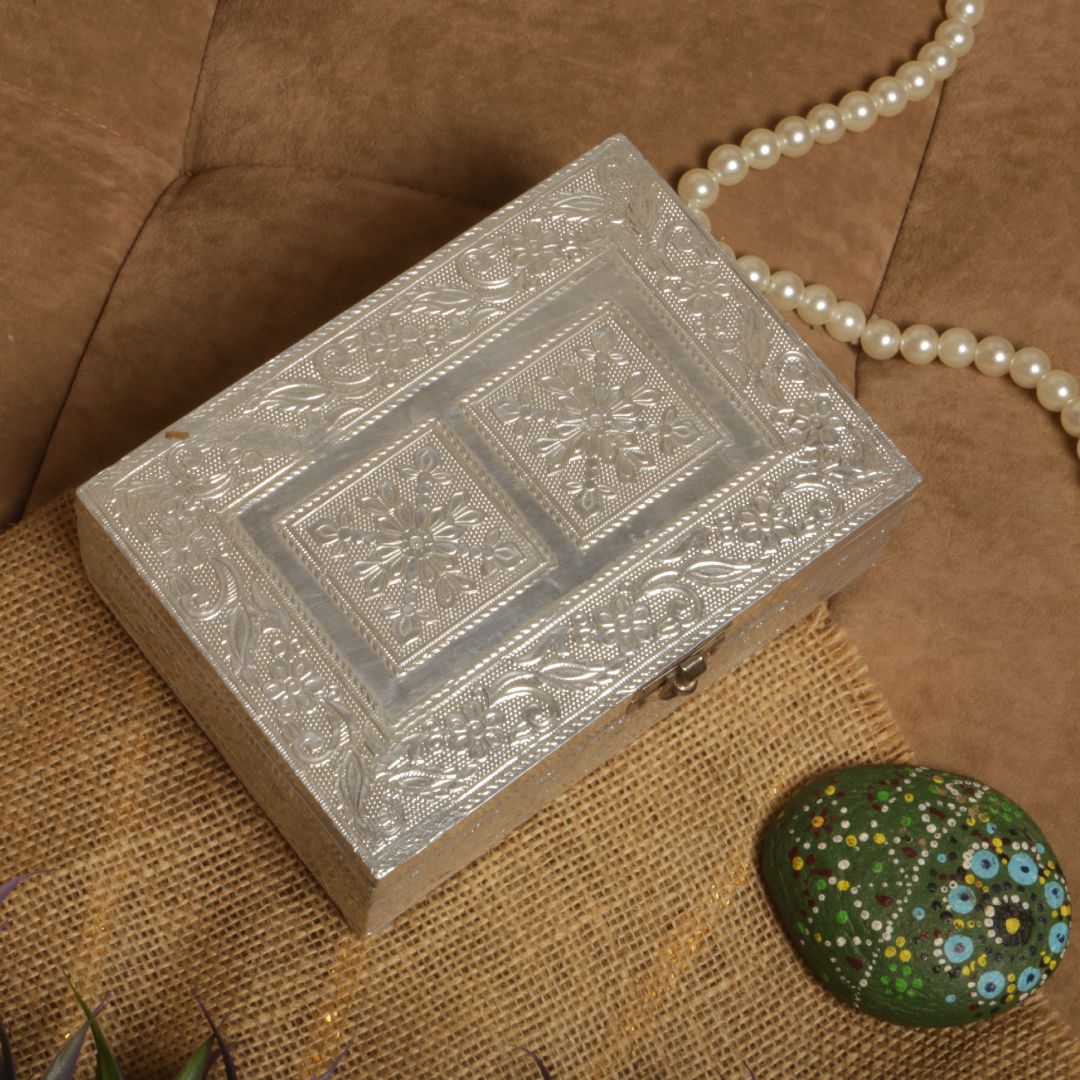 5X7  WOODEN REGZIN  DRY FRUIT BOX