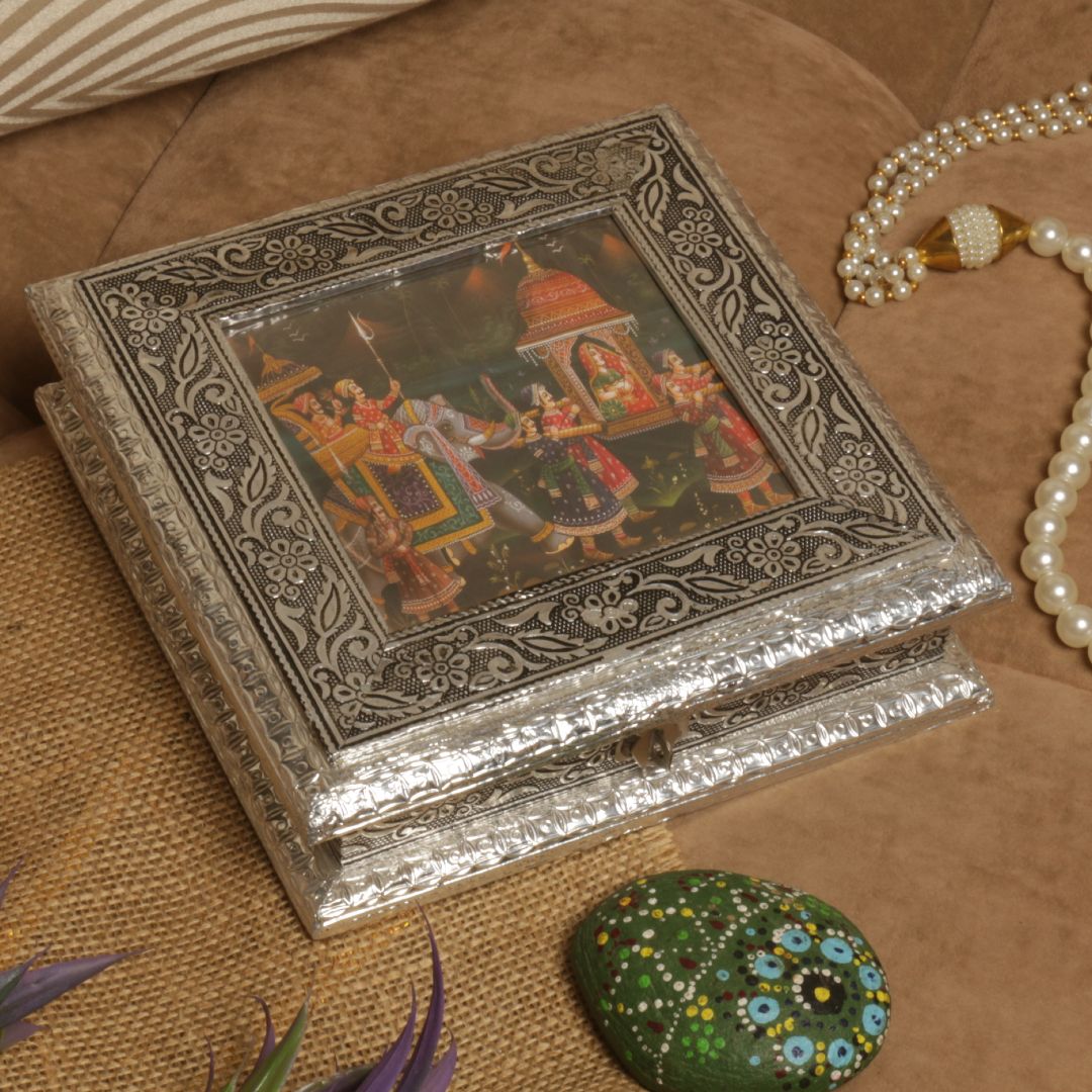 08*08 WOODEN REGZIN  DRY FRUIT BOX