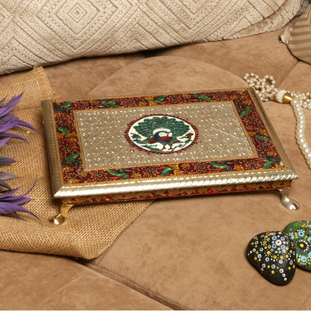 Silver embossed paata with metal legs