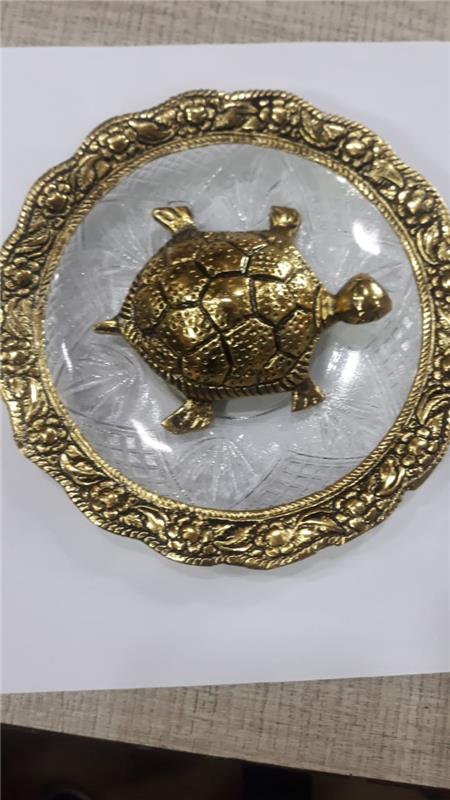 GOLDEN GLASS TORTOISE PLATE